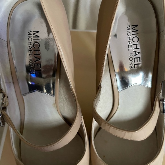 Michael Kors pumps - Picture 3 of 5
